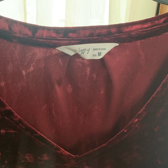 Spring & Mercer cranberry red velvet legging tee - Picture 3 of 6